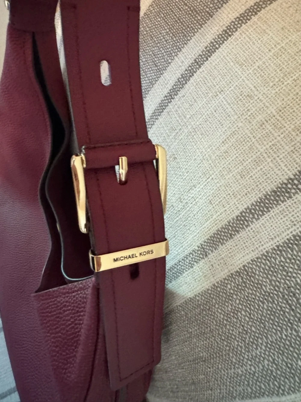 NWT Michael Kors Nolita Large Leather Hobo Bag In Red (Mulberry)